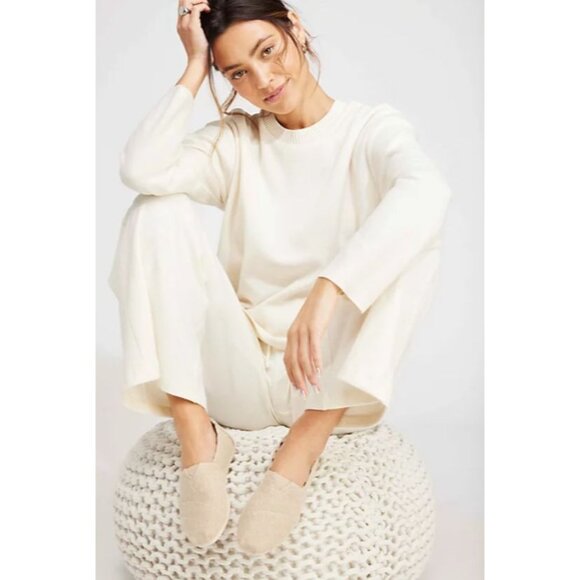 Toms White and Tan Flats Espadrille Style - Picture 6 of 13